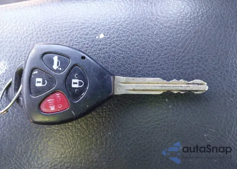 2013 Toyota Corolla S z USA, uszkodzony, nr VIN 2T1BU4EE5DC114824